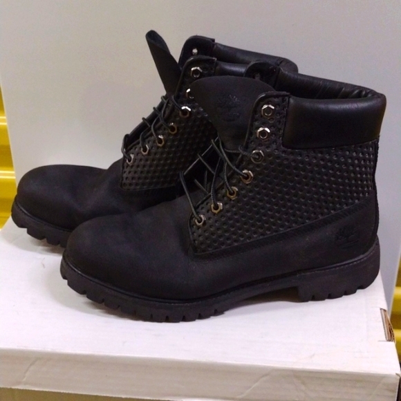 Scuff Proof Premium Timbs - Picture 3 of 7